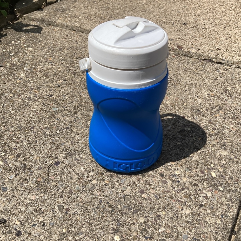 Igloo thermos NWOT